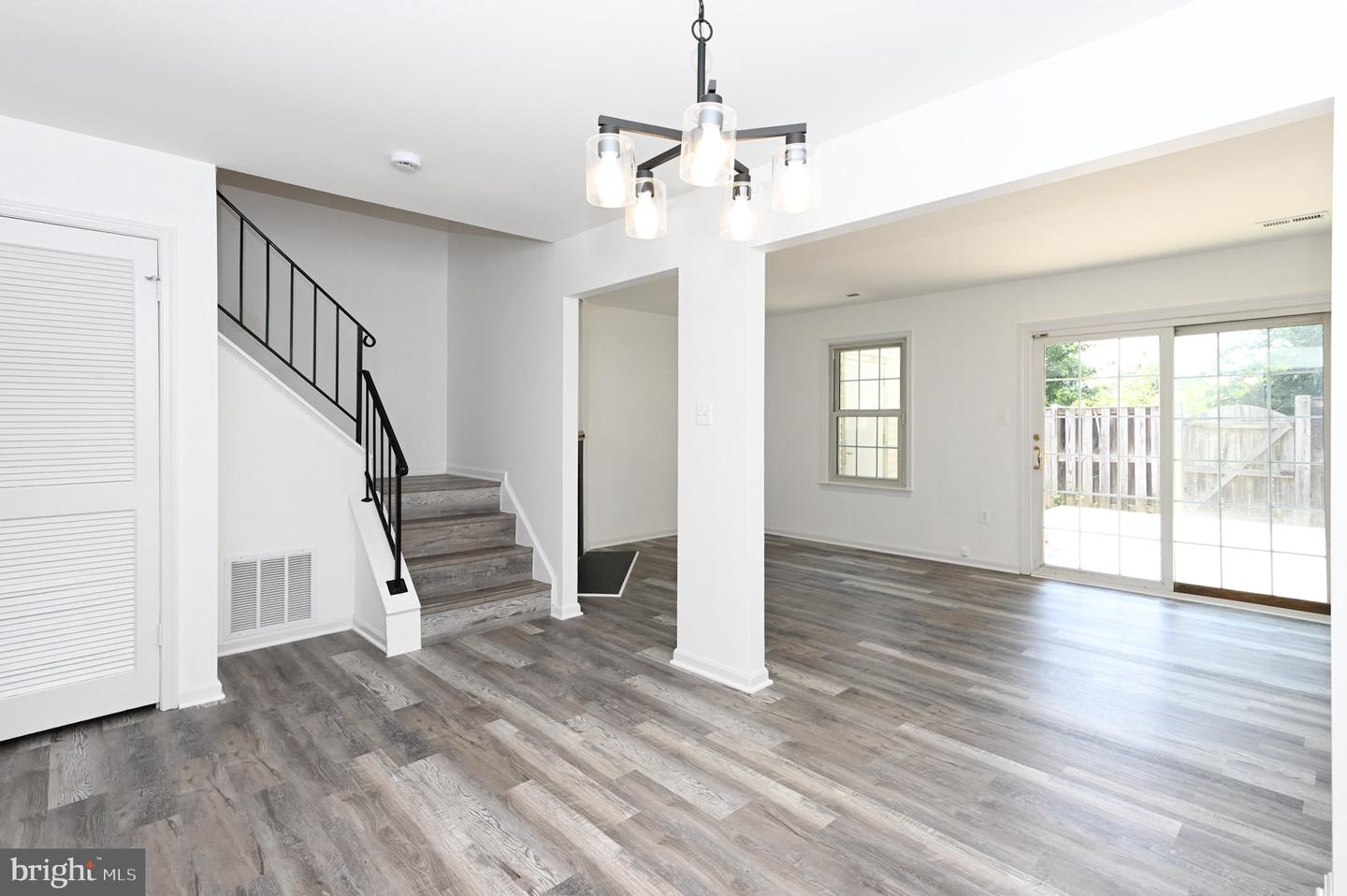 3513 LEGERE CT, WOODBRIDGE, Virginia 22193, 3 Bedrooms Bedrooms, ,2 BathroomsBathrooms,Residential,For sale,3513 LEGERE CT,VAPW2099978 MLS # VAPW2099978
