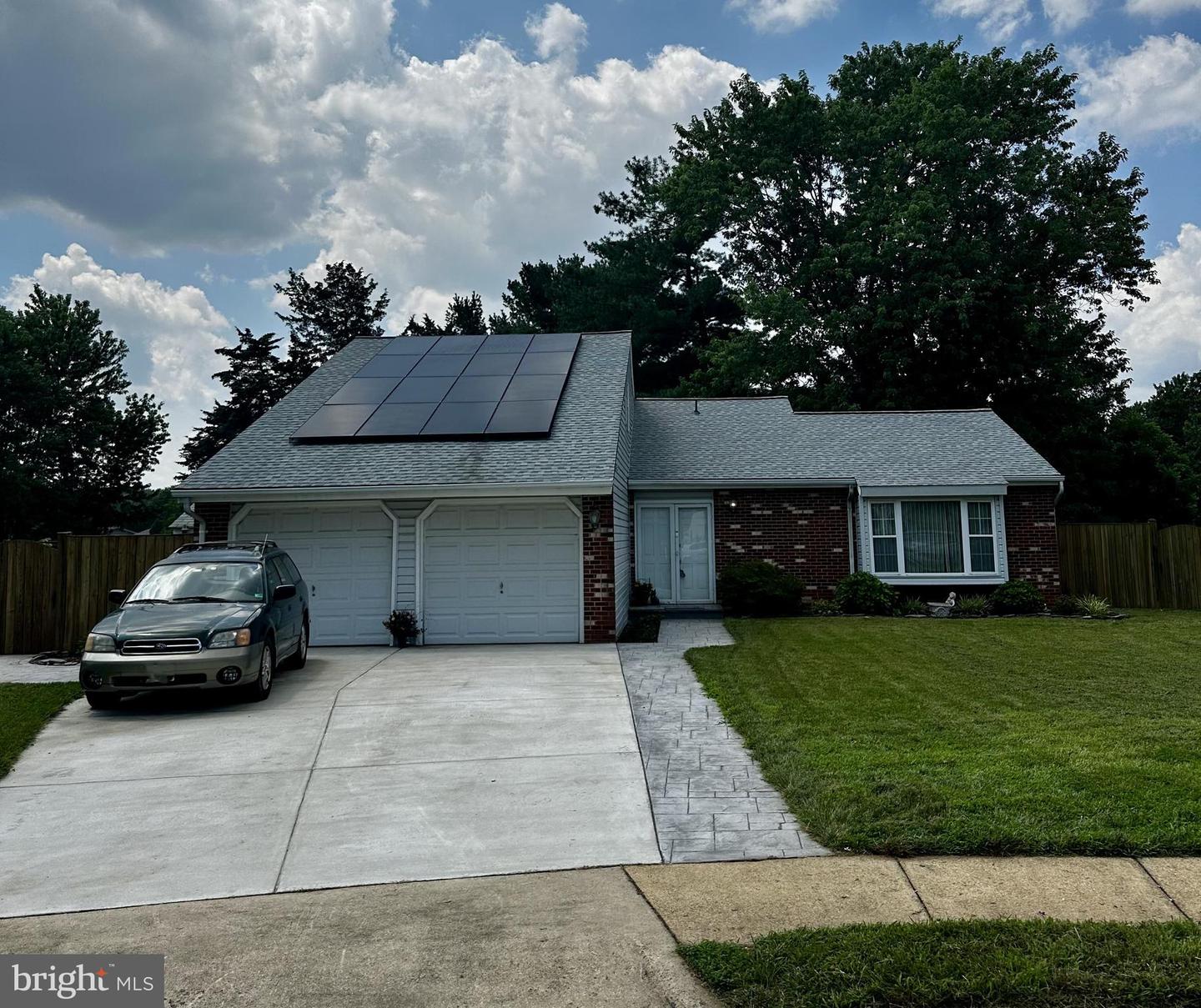 108 CHERRY TREE CT, STERLING, Virginia 20164, 3 Bedrooms Bedrooms, ,2 BathroomsBathrooms,Residential,For sale,108 CHERRY TREE CT,VALO2103128 MLS # VALO2103128