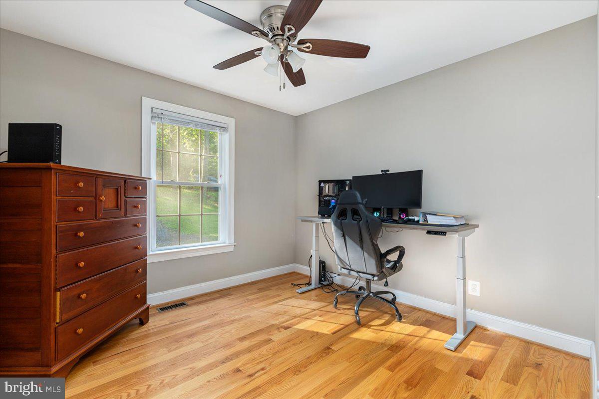 387 ROCKY MOUNT RD, LINDEN, Virginia 22642, 3 Bedrooms Bedrooms, ,2 BathroomsBathrooms,Residential,For sale,387 ROCKY MOUNT RD,VAWR2011786 MLS # VAWR2011786