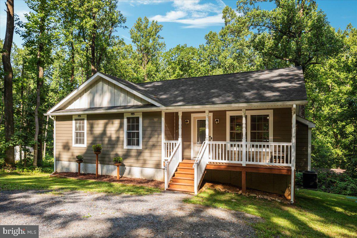 387 ROCKY MOUNT RD, LINDEN, Virginia 22642, 3 Bedrooms Bedrooms, ,2 BathroomsBathrooms,Residential,For sale,387 ROCKY MOUNT RD,VAWR2011786 MLS # VAWR2011786