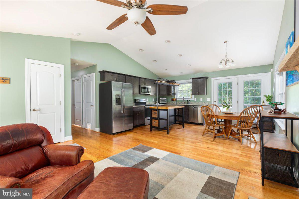 387 ROCKY MOUNT RD, LINDEN, Virginia 22642, 3 Bedrooms Bedrooms, ,2 BathroomsBathrooms,Residential,For sale,387 ROCKY MOUNT RD,VAWR2011786 MLS # VAWR2011786