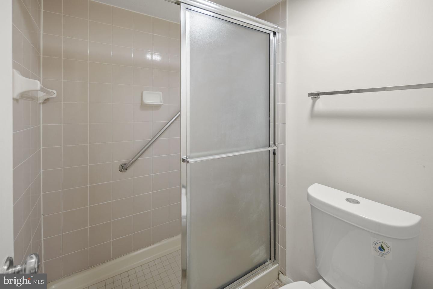 8340 GREENSBORO DR #1014, MCLEAN, Virginia 22102, 2 Bedrooms Bedrooms, ,2 BathroomsBathrooms,Residential,For sale,8340 GREENSBORO DR #1014,VAFX2257030 MLS # VAFX2257030