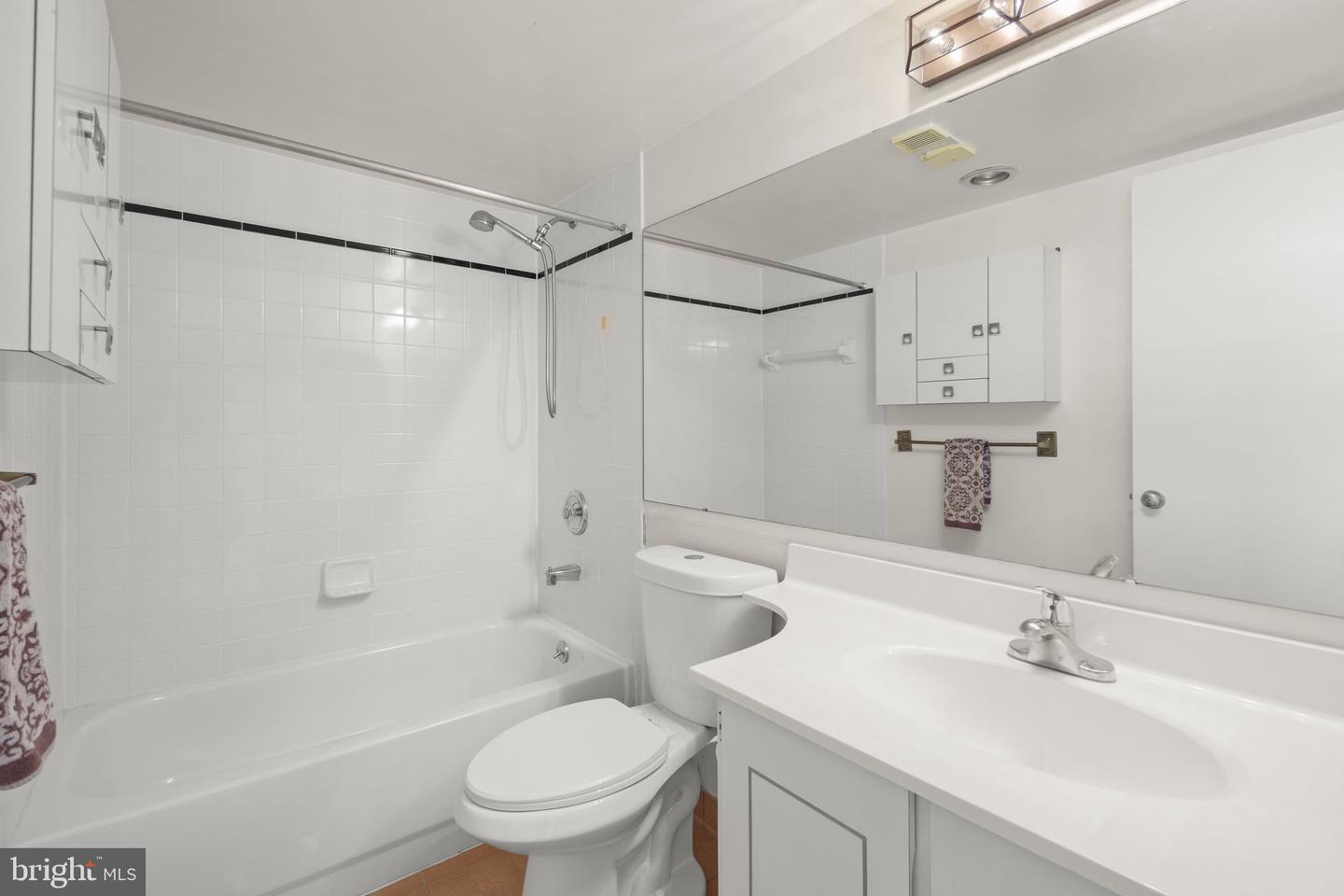 8340 GREENSBORO DR #1014, MCLEAN, Virginia 22102, 2 Bedrooms Bedrooms, ,2 BathroomsBathrooms,Residential,For sale,8340 GREENSBORO DR #1014,VAFX2257030 MLS # VAFX2257030