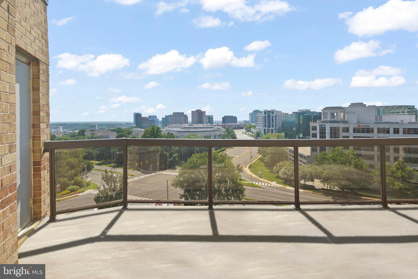 8340 GREENSBORO DR #1014, MCLEAN, Virginia 22102, 2 Bedrooms Bedrooms, ,2 BathroomsBathrooms,Residential,For sale,8340 GREENSBORO DR #1014,VAFX2257030 MLS # VAFX2257030