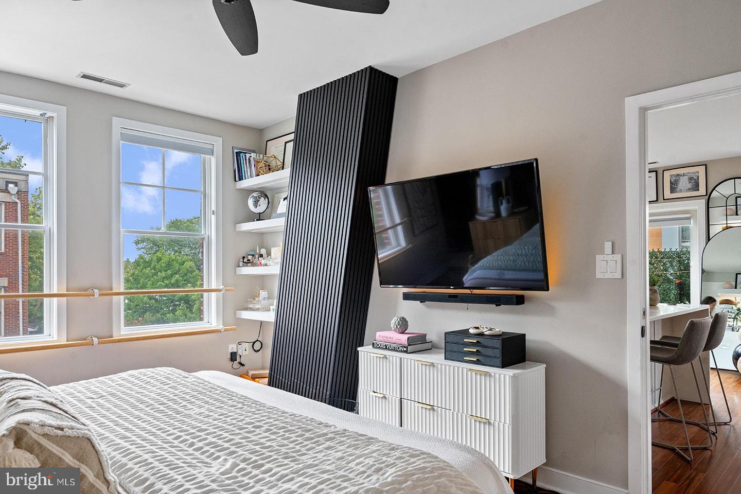 181 E REED AVE #207, ALEXANDRIA, Virginia 22305, 2 Bedrooms Bedrooms, ,2 BathroomsBathrooms,Residential,For sale,181 E REED AVE #207,VAAX2047814 MLS # VAAX2047814