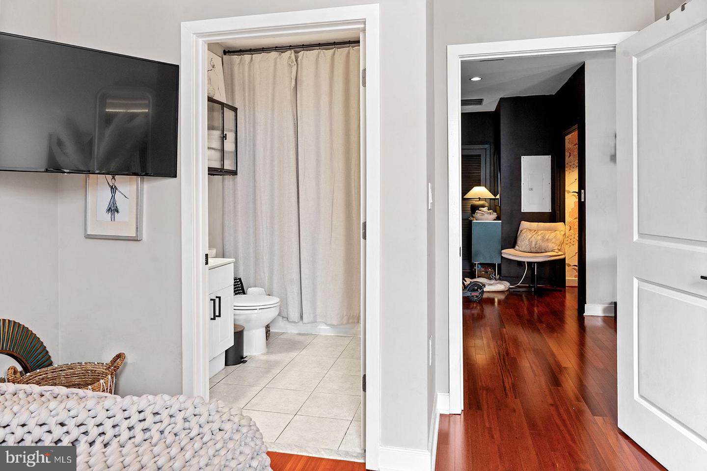 181 E REED AVE #207, ALEXANDRIA, Virginia 22305, 2 Bedrooms Bedrooms, ,2 BathroomsBathrooms,Residential,For sale,181 E REED AVE #207,VAAX2047814 MLS # VAAX2047814