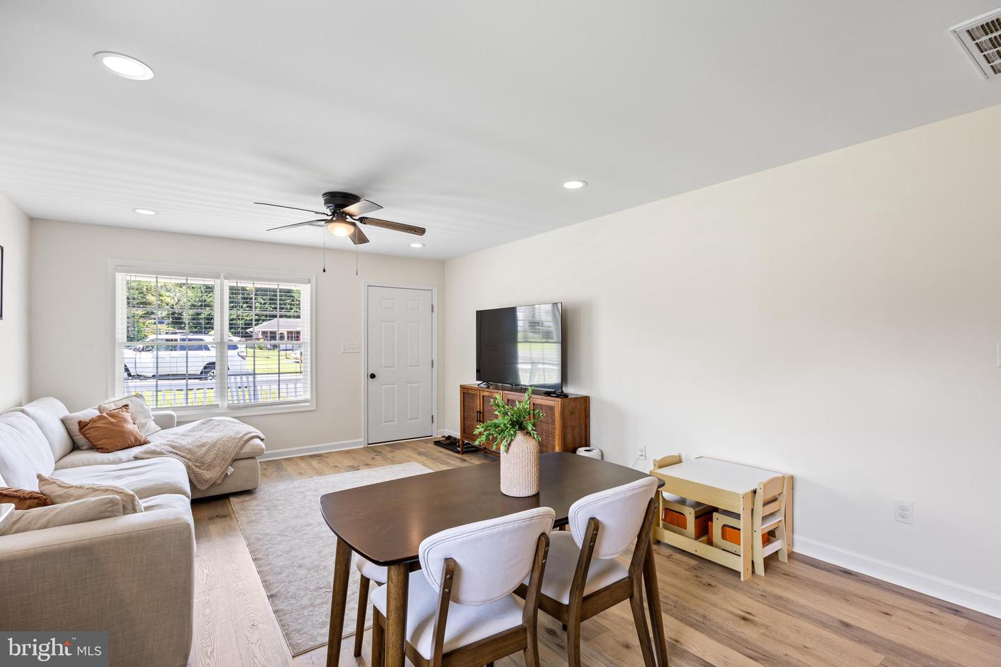 107 SIXTH AVE, LURAY, Virginia 22835, 3 Bedrooms Bedrooms, ,2 BathroomsBathrooms,Residential,For sale,107 SIXTH AVE,VAPA2005166 MLS # VAPA2005166