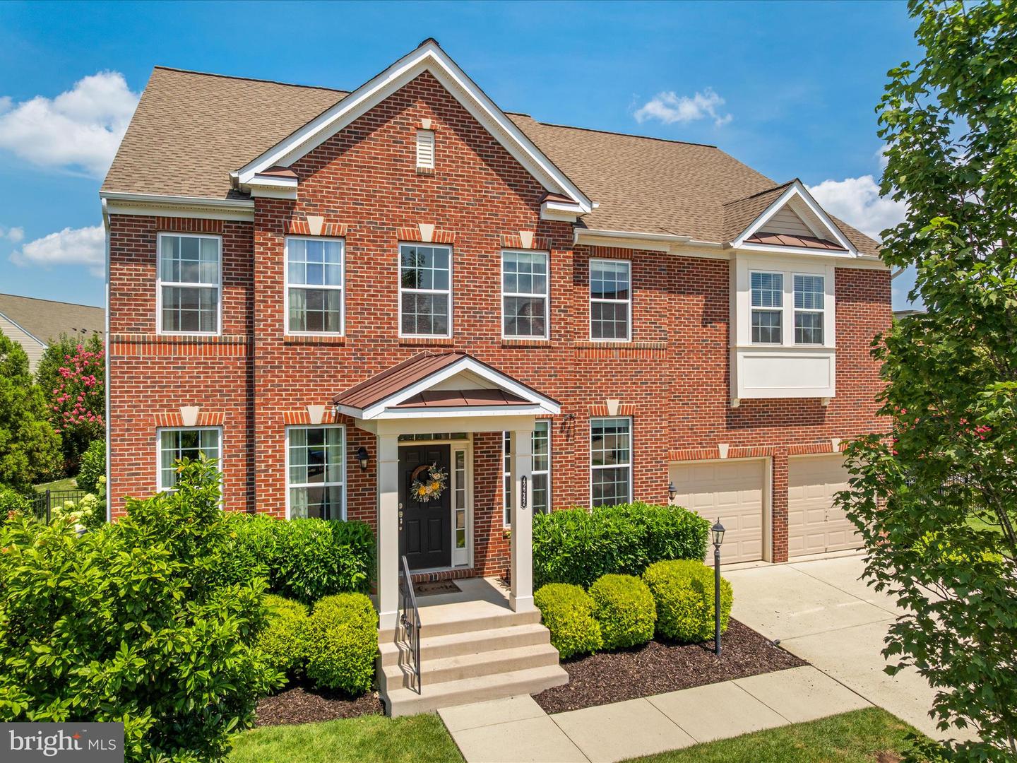 42242 FAWN RIDGE CT, BRAMBLETON, Virginia 20148, 5 Bedrooms Bedrooms, ,4 BathroomsBathrooms,Residential,For sale,42242 FAWN RIDGE CT,VALO2103182 MLS # VALO2103182