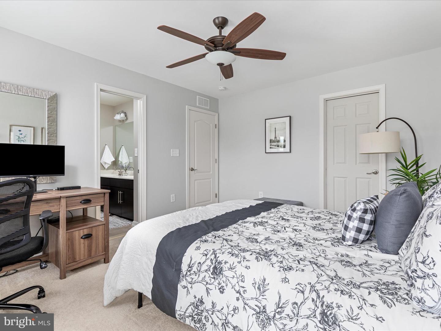 42242 FAWN RIDGE CT, BRAMBLETON, Virginia 20148, 5 Bedrooms Bedrooms, ,4 BathroomsBathrooms,Residential,For sale,42242 FAWN RIDGE CT,VALO2103182 MLS # VALO2103182