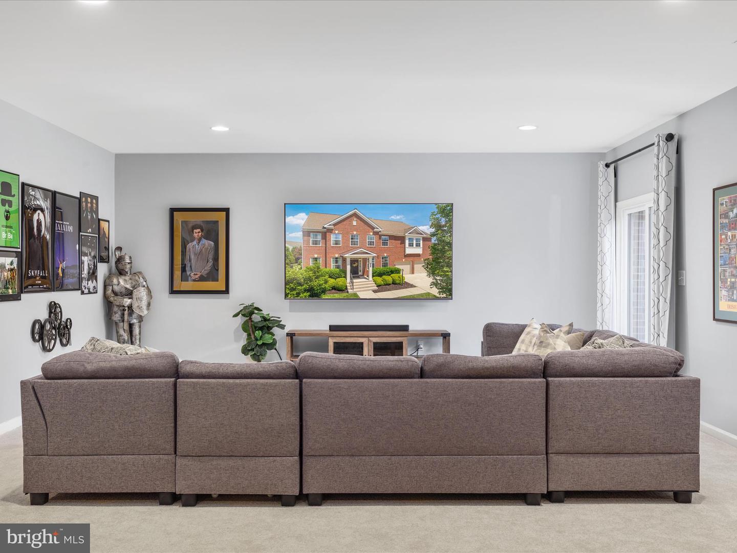 42242 FAWN RIDGE CT, BRAMBLETON, Virginia 20148, 5 Bedrooms Bedrooms, ,4 BathroomsBathrooms,Residential,For sale,42242 FAWN RIDGE CT,VALO2103182 MLS # VALO2103182