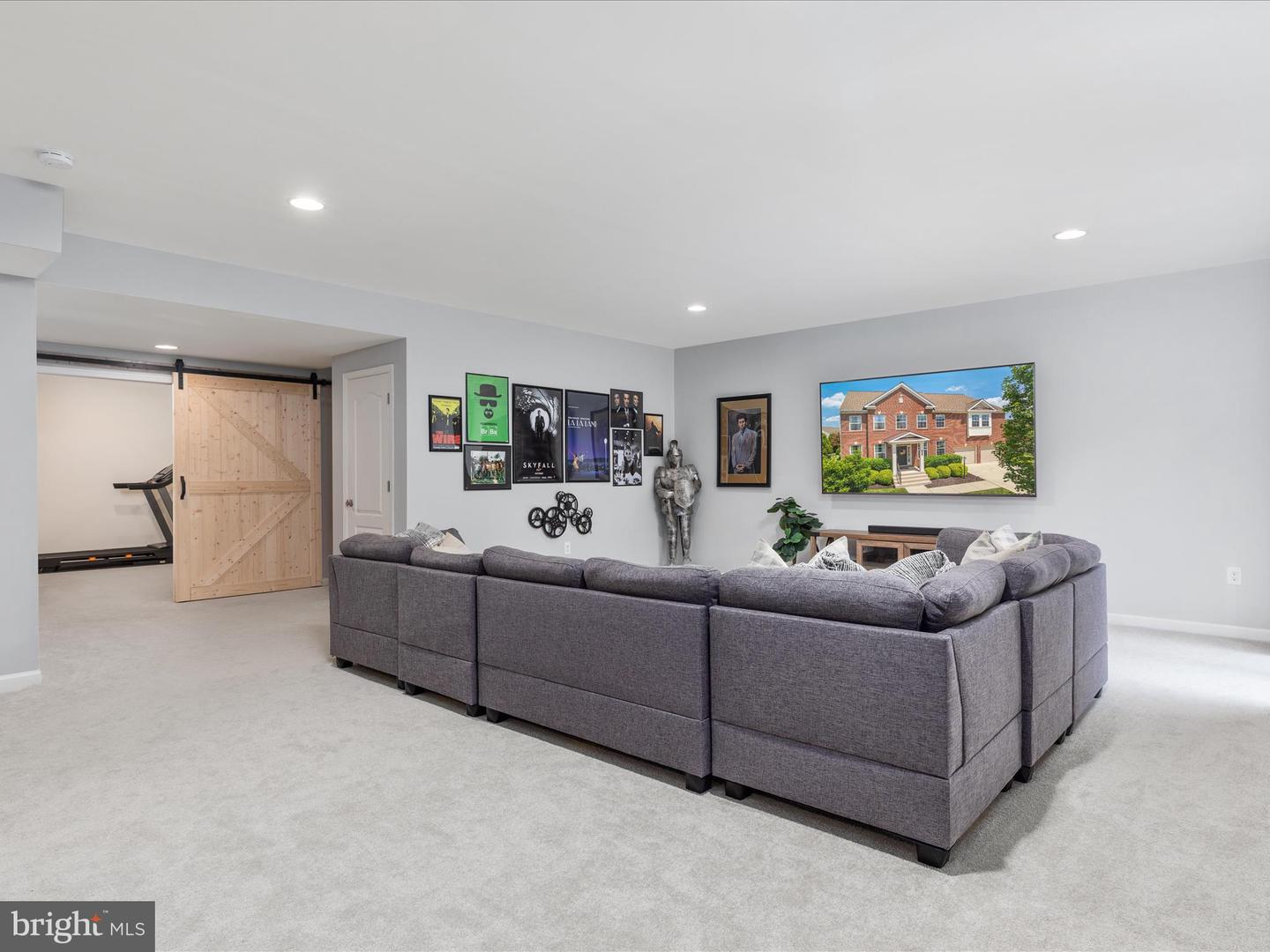42242 FAWN RIDGE CT, BRAMBLETON, Virginia 20148, 5 Bedrooms Bedrooms, ,4 BathroomsBathrooms,Residential,For sale,42242 FAWN RIDGE CT,VALO2103182 MLS # VALO2103182