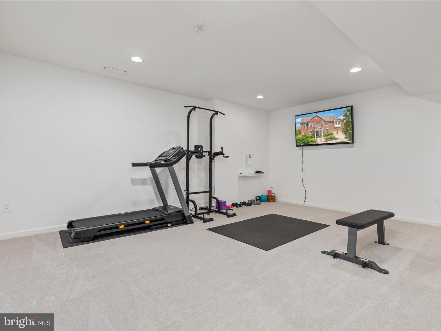 42242 FAWN RIDGE CT, BRAMBLETON, Virginia 20148, 5 Bedrooms Bedrooms, ,4 BathroomsBathrooms,Residential,For sale,42242 FAWN RIDGE CT,VALO2103182 MLS # VALO2103182