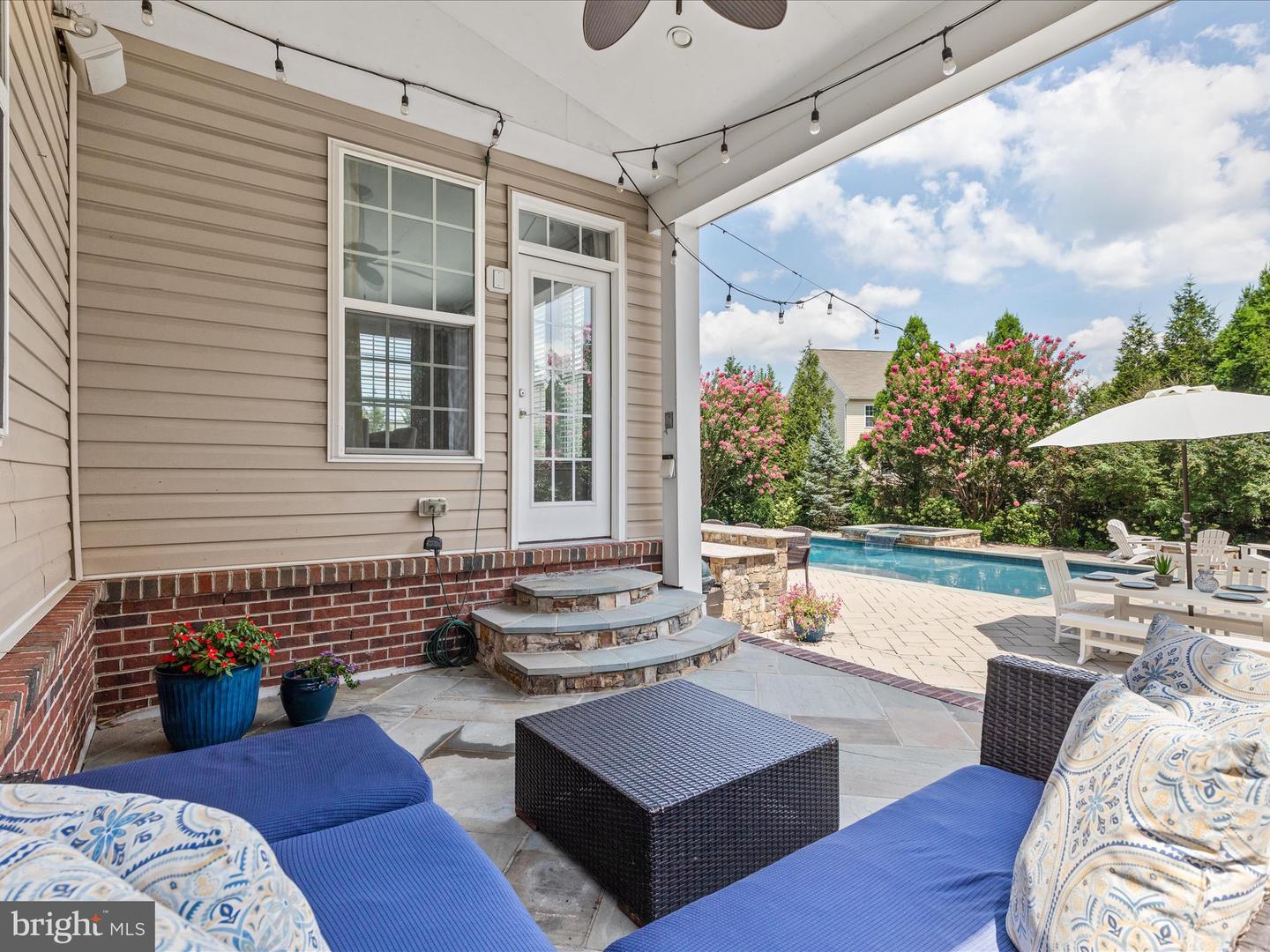 42242 FAWN RIDGE CT, BRAMBLETON, Virginia 20148, 5 Bedrooms Bedrooms, ,4 BathroomsBathrooms,Residential,For sale,42242 FAWN RIDGE CT,VALO2103182 MLS # VALO2103182
