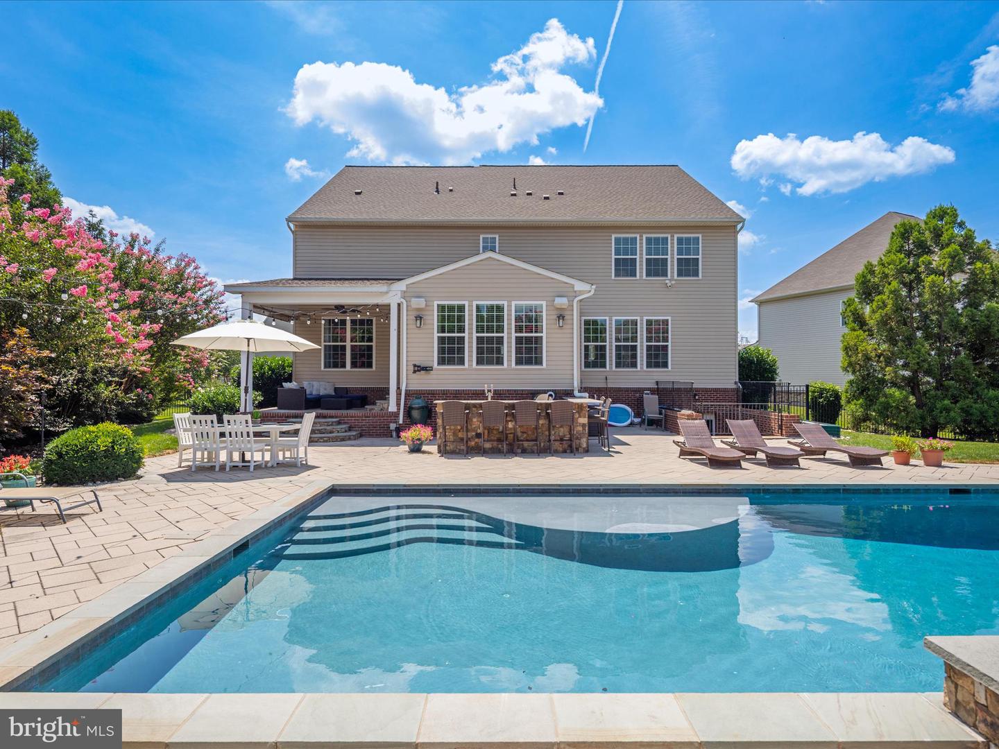 42242 FAWN RIDGE CT, BRAMBLETON, Virginia 20148, 5 Bedrooms Bedrooms, ,4 BathroomsBathrooms,Residential,For sale,42242 FAWN RIDGE CT,VALO2103182 MLS # VALO2103182