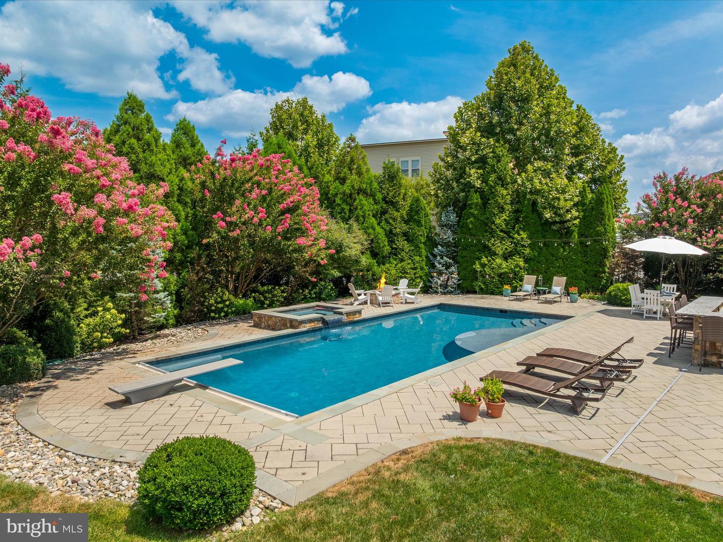 42242 FAWN RIDGE CT, BRAMBLETON, Virginia 20148, 5 Bedrooms Bedrooms, ,4 BathroomsBathrooms,Residential,For sale,42242 FAWN RIDGE CT,VALO2103182 MLS # VALO2103182