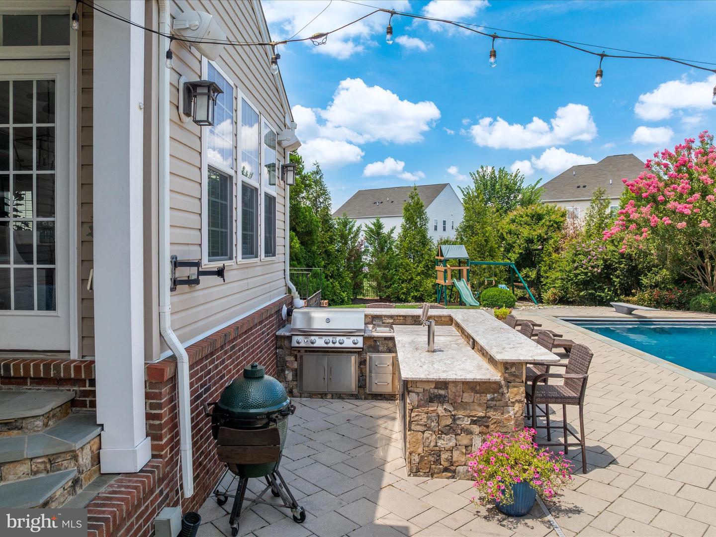 42242 FAWN RIDGE CT, BRAMBLETON, Virginia 20148, 5 Bedrooms Bedrooms, ,4 BathroomsBathrooms,Residential,For sale,42242 FAWN RIDGE CT,VALO2103182 MLS # VALO2103182