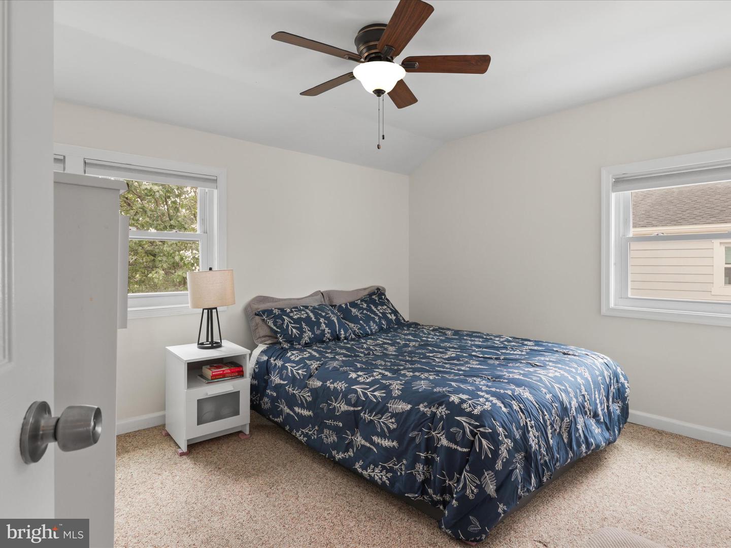 5403 8TH PL S, ARLINGTON, Virginia 22204, 3 Bedrooms Bedrooms, 7 Rooms Rooms,1 BathroomBathrooms,Residential,For sale,5403 8TH PL S,VAAR2061386 MLS # VAAR2061386