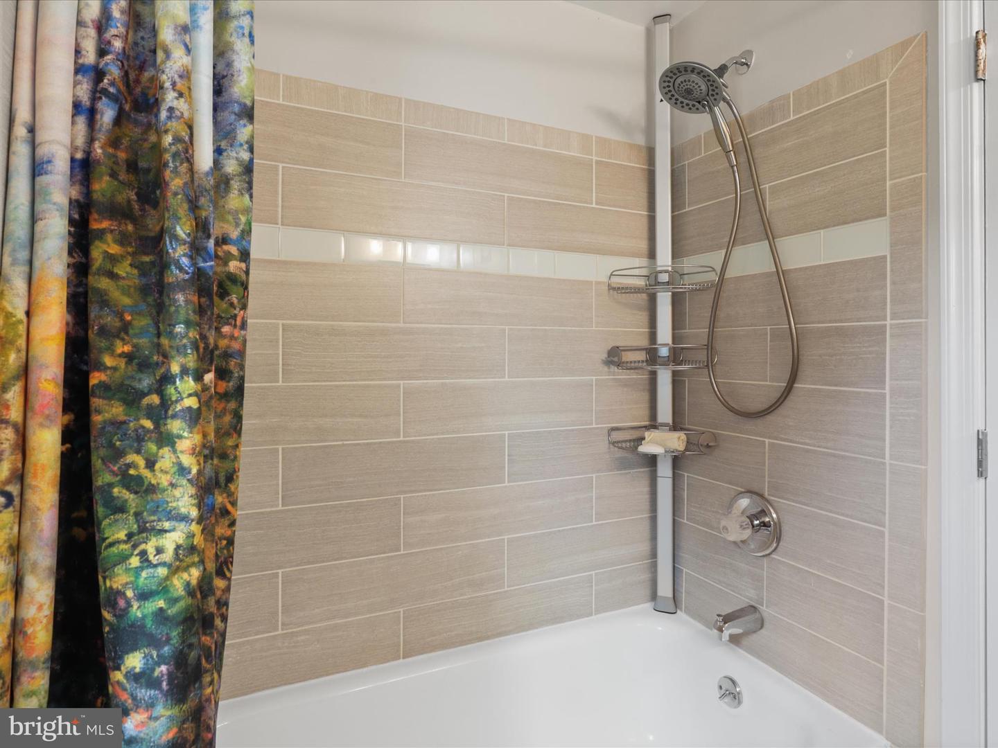 5403 8TH PL S, ARLINGTON, Virginia 22204, 3 Bedrooms Bedrooms, 7 Rooms Rooms,1 BathroomBathrooms,Residential,For sale,5403 8TH PL S,VAAR2061386 MLS # VAAR2061386