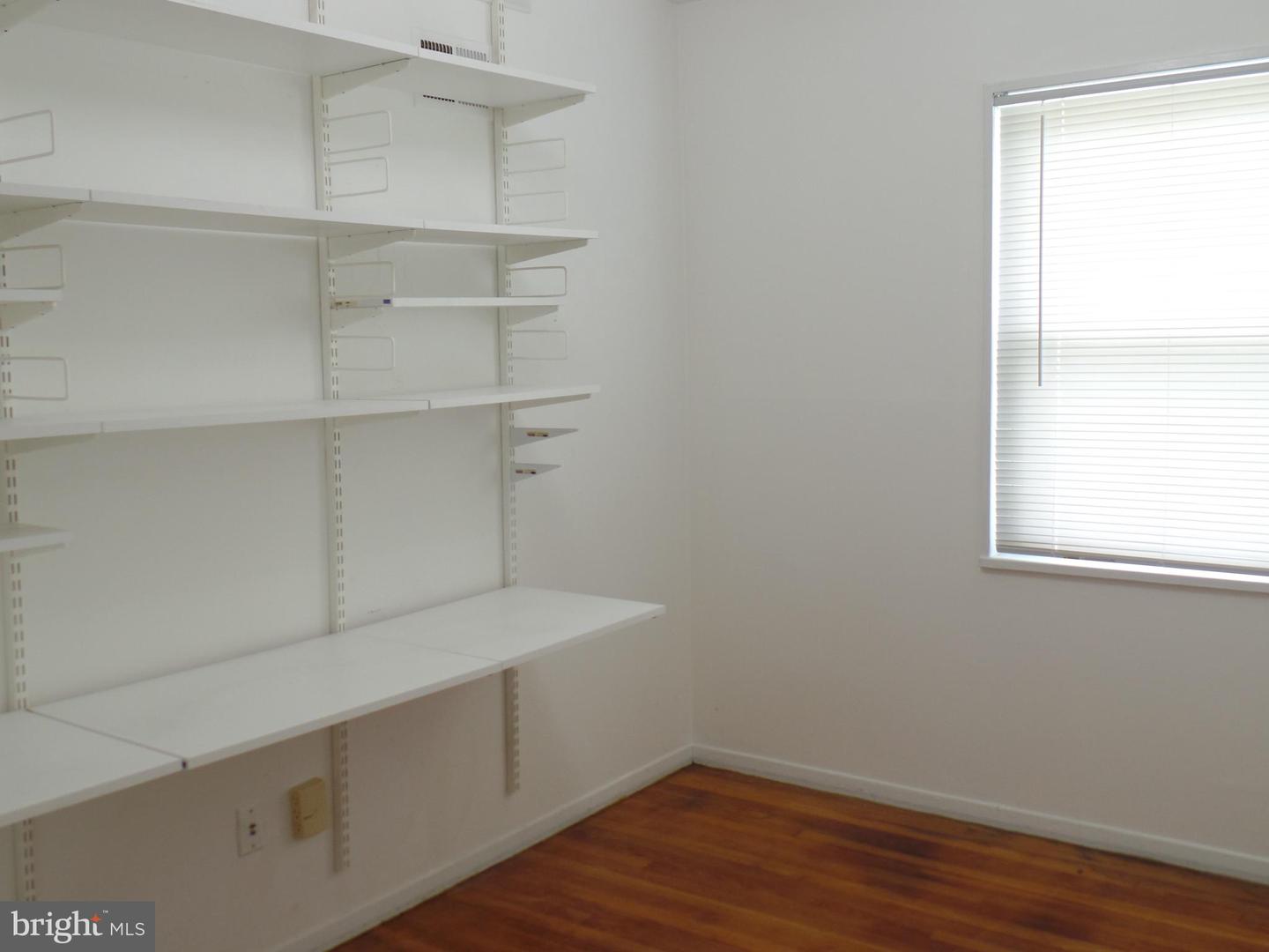 7727 LISLE AVE, FALLS CHURCH, Virginia 22043, 3 Bedrooms Bedrooms, ,2 BathroomsBathrooms,Residential,For sale,7727 LISLE AVE,VAFX2257830 MLS # VAFX2257830