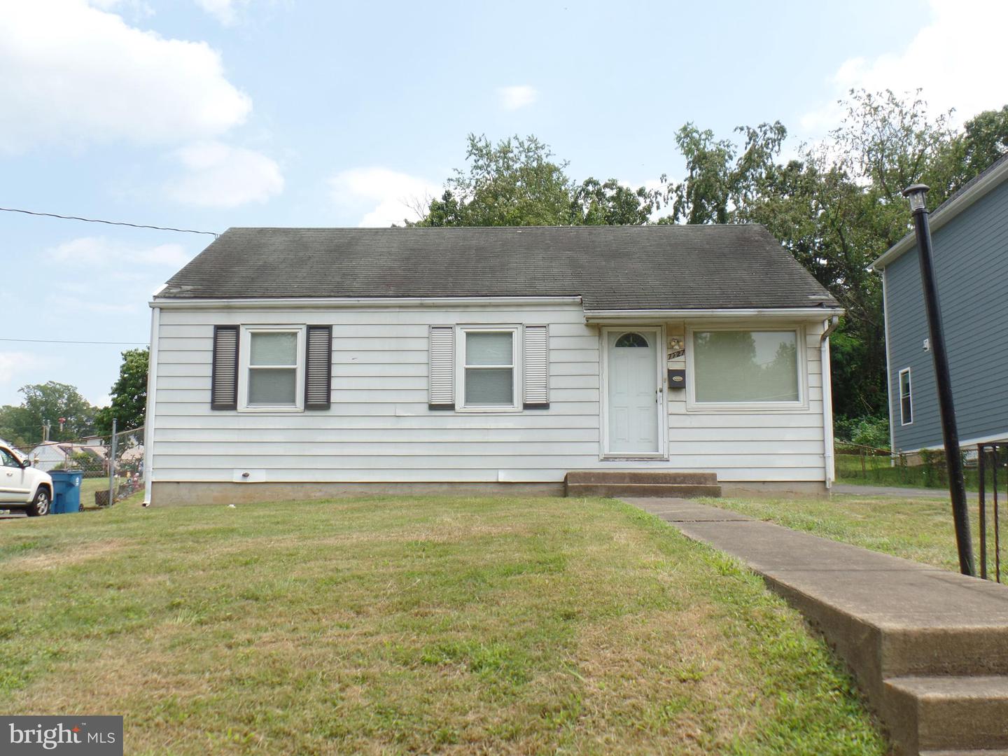 7727 LISLE AVE, FALLS CHURCH, Virginia 22043, 3 Bedrooms Bedrooms, ,2 BathroomsBathrooms,Residential,For sale,7727 LISLE AVE,VAFX2257830 MLS # VAFX2257830