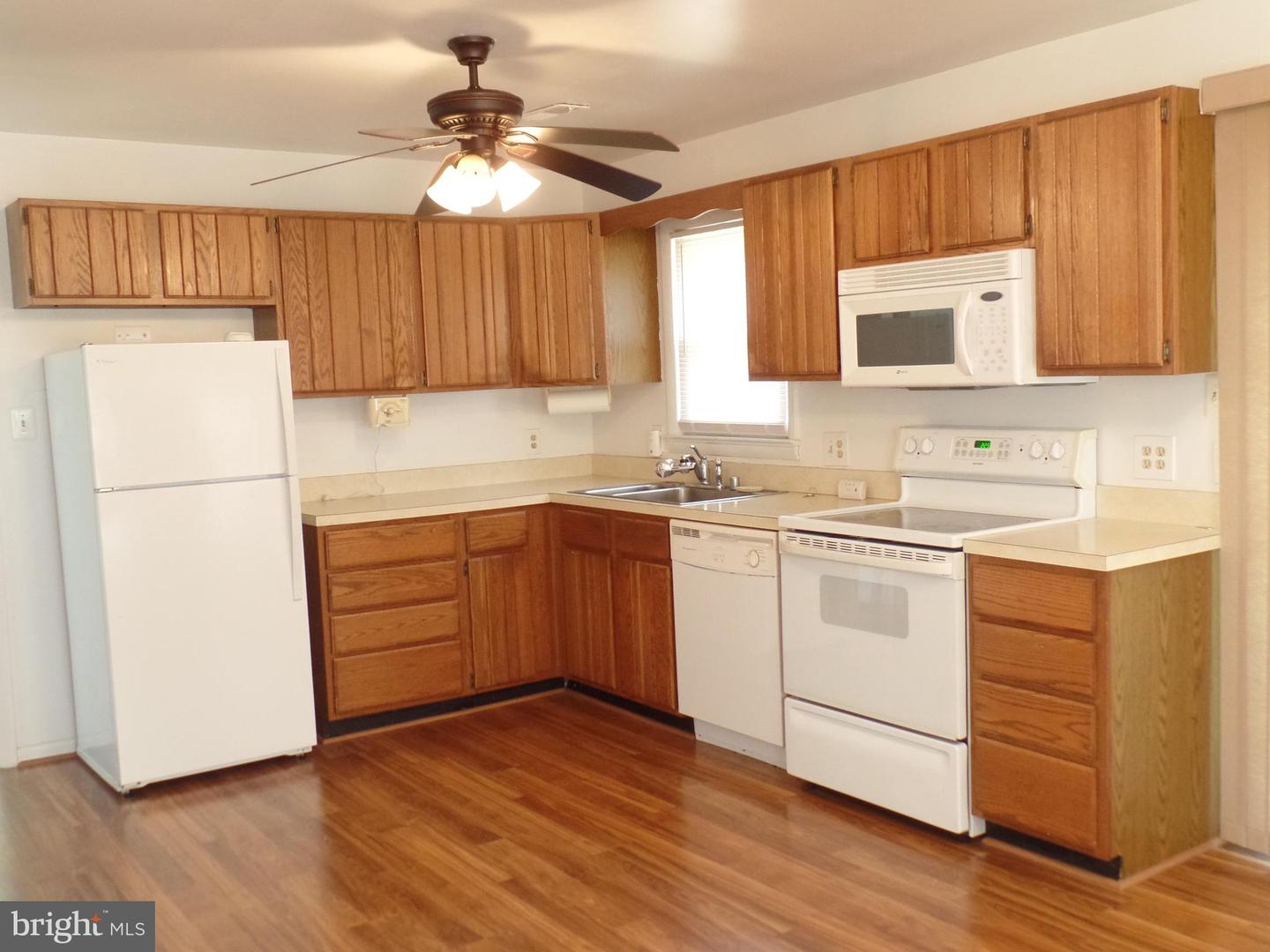 7727 LISLE AVE, FALLS CHURCH, Virginia 22043, 3 Bedrooms Bedrooms, ,2 BathroomsBathrooms,Residential,For sale,7727 LISLE AVE,VAFX2257830 MLS # VAFX2257830