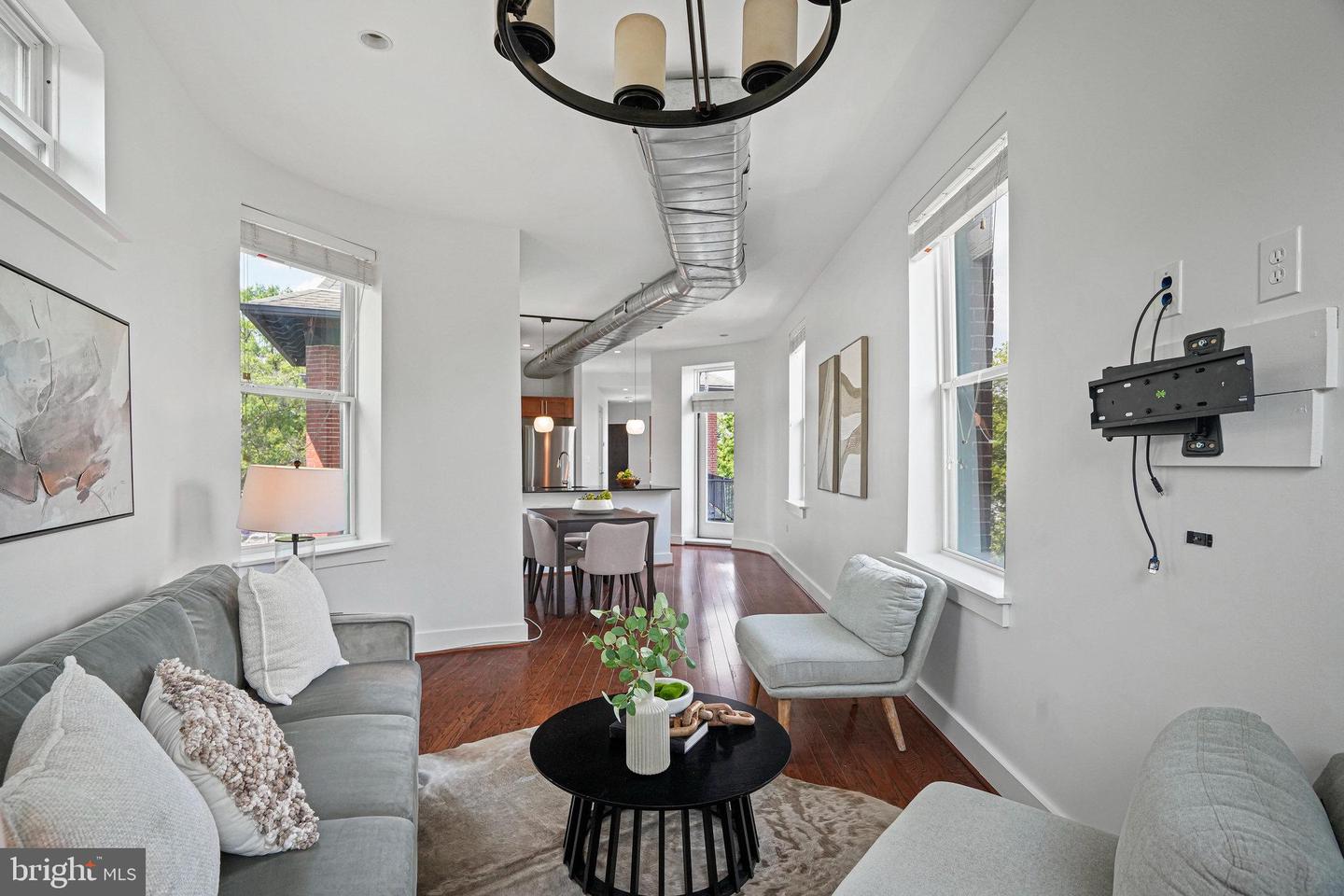 143 RHODE ISLAND AVE NW #7, WASHINGTON, District Of Columbia 20001, 2 Bedrooms Bedrooms, ,1 BathroomBathrooms,Residential,For sale,143 RHODE ISLAND AVE NW #7,DCDC2212548 MLS # DCDC2212548
