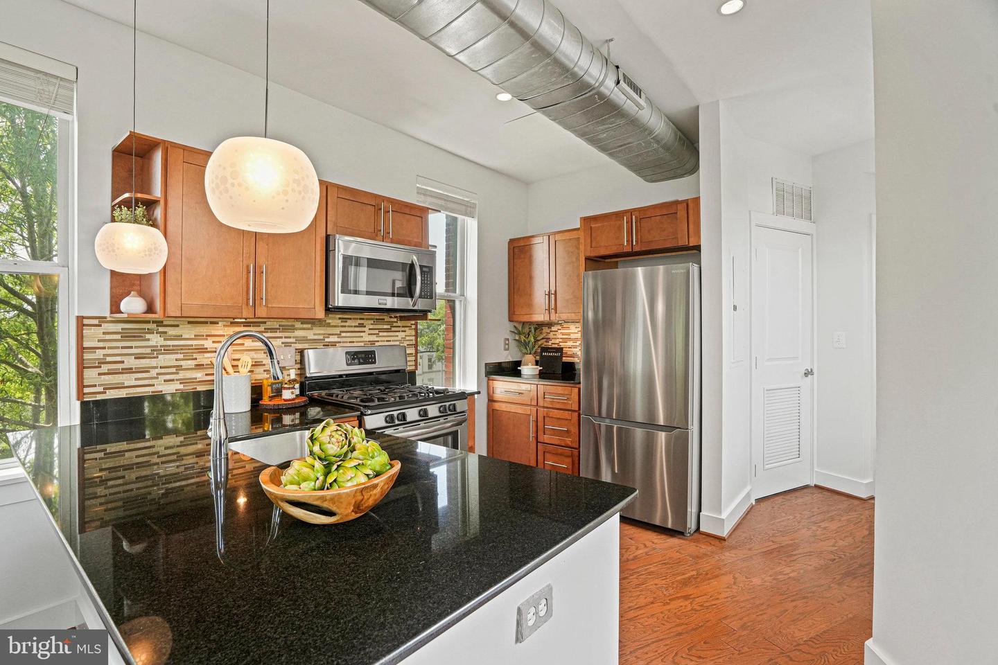 143 RHODE ISLAND AVE NW #7, WASHINGTON, District Of Columbia 20001, 2 Bedrooms Bedrooms, ,1 BathroomBathrooms,Residential,For sale,143 RHODE ISLAND AVE NW #7,DCDC2212548 MLS # DCDC2212548