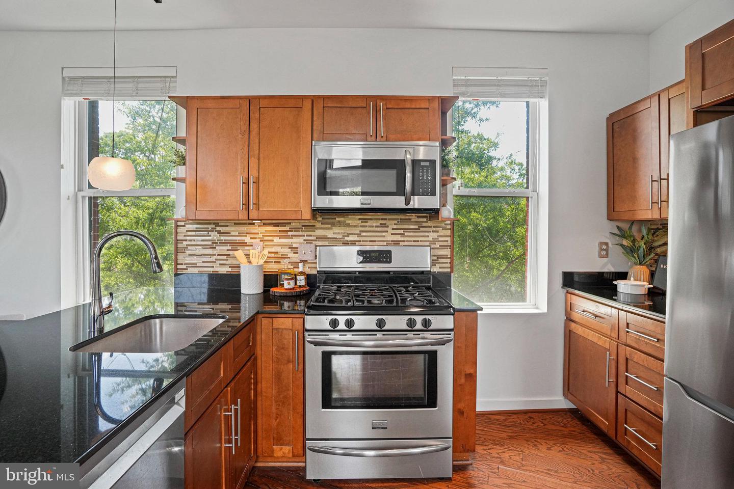 143 RHODE ISLAND AVE NW #7, WASHINGTON, District Of Columbia 20001, 2 Bedrooms Bedrooms, ,1 BathroomBathrooms,Residential,For sale,143 RHODE ISLAND AVE NW #7,DCDC2212548 MLS # DCDC2212548