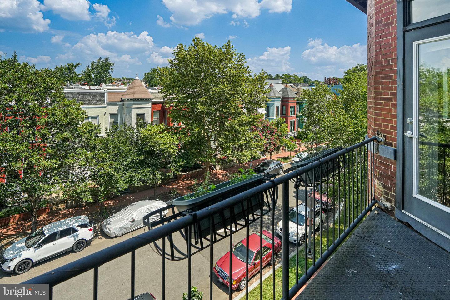 143 RHODE ISLAND AVE NW #7, WASHINGTON, District Of Columbia 20001, 2 Bedrooms Bedrooms, ,1 BathroomBathrooms,Residential,For sale,143 RHODE ISLAND AVE NW #7,DCDC2212548 MLS # DCDC2212548