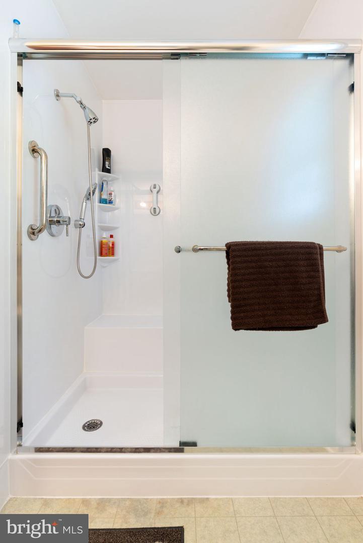 2623 MIDDLE RD, WINCHESTER, Virginia 22601, 3 Bedrooms Bedrooms, ,2 BathroomsBathrooms,Residential,For sale,2623 MIDDLE RD,VAWI2008778 MLS # VAWI2008778