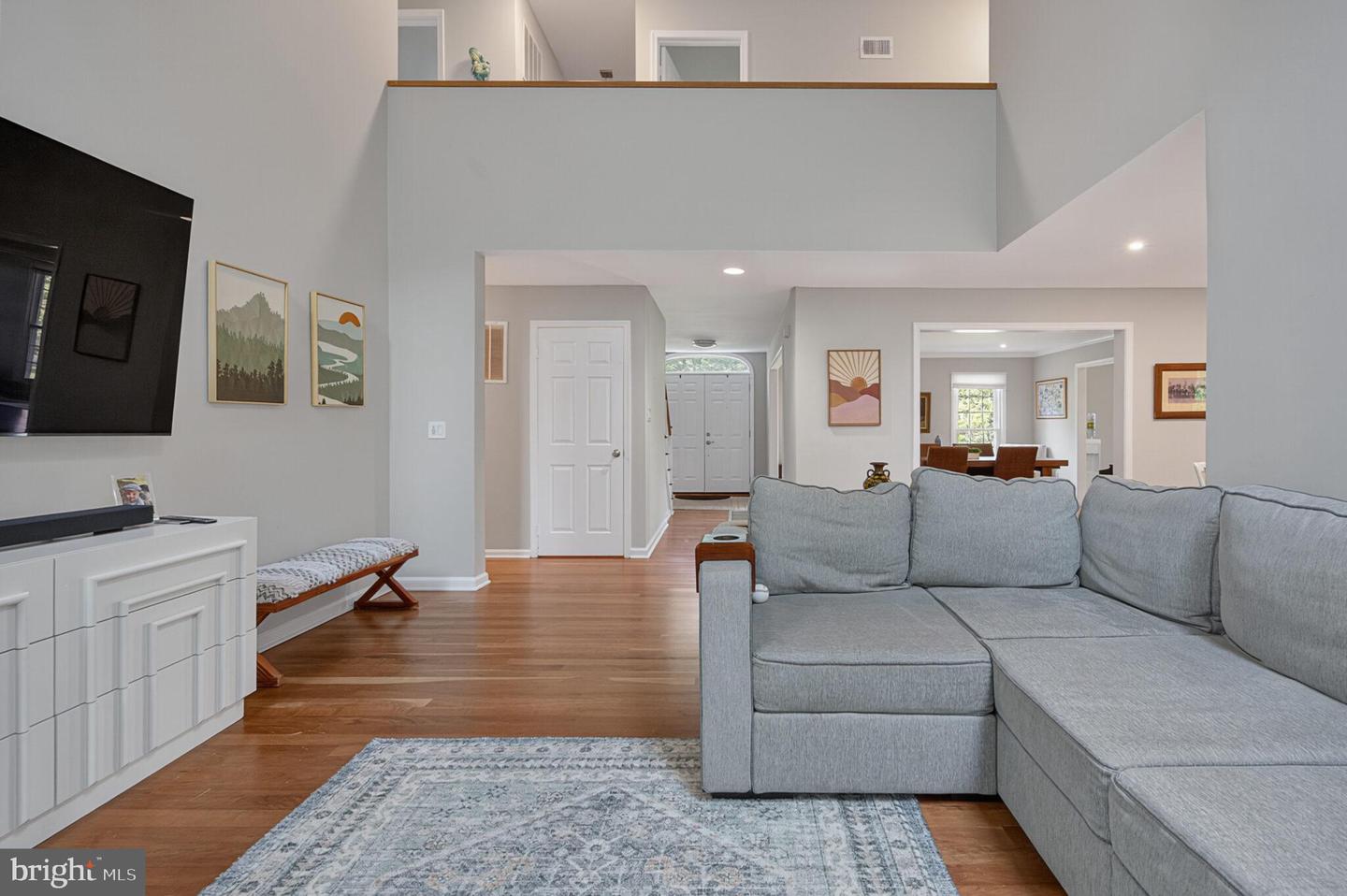 9717 RAMBLING RIDGE CT, FAIRFAX STATION, Virginia 22039, 5 Bedrooms Bedrooms, ,3 BathroomsBathrooms,Residential,For sale,9717 RAMBLING RIDGE CT,VAFX2257664 MLS # VAFX2257664