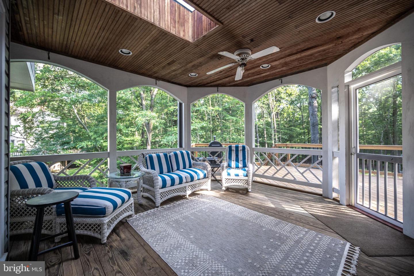 9717 RAMBLING RIDGE CT, FAIRFAX STATION, Virginia 22039, 5 Bedrooms Bedrooms, ,3 BathroomsBathrooms,Residential,For sale,9717 RAMBLING RIDGE CT,VAFX2257664 MLS # VAFX2257664