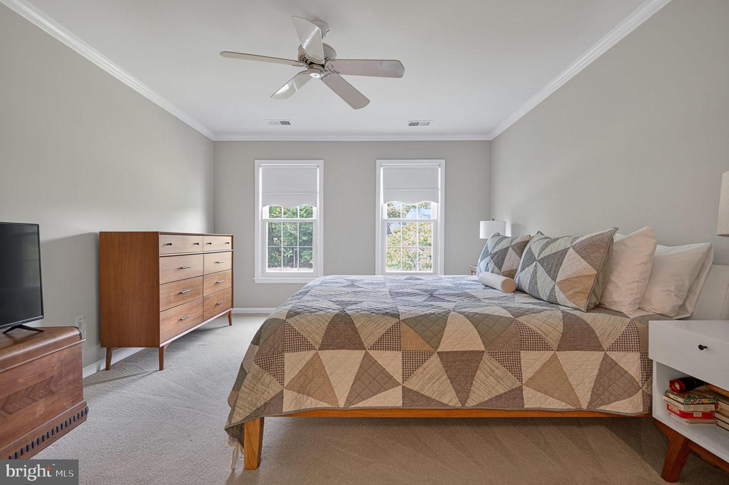 9717 RAMBLING RIDGE CT, FAIRFAX STATION, Virginia 22039, 5 Bedrooms Bedrooms, ,3 BathroomsBathrooms,Residential,For sale,9717 RAMBLING RIDGE CT,VAFX2257664 MLS # VAFX2257664