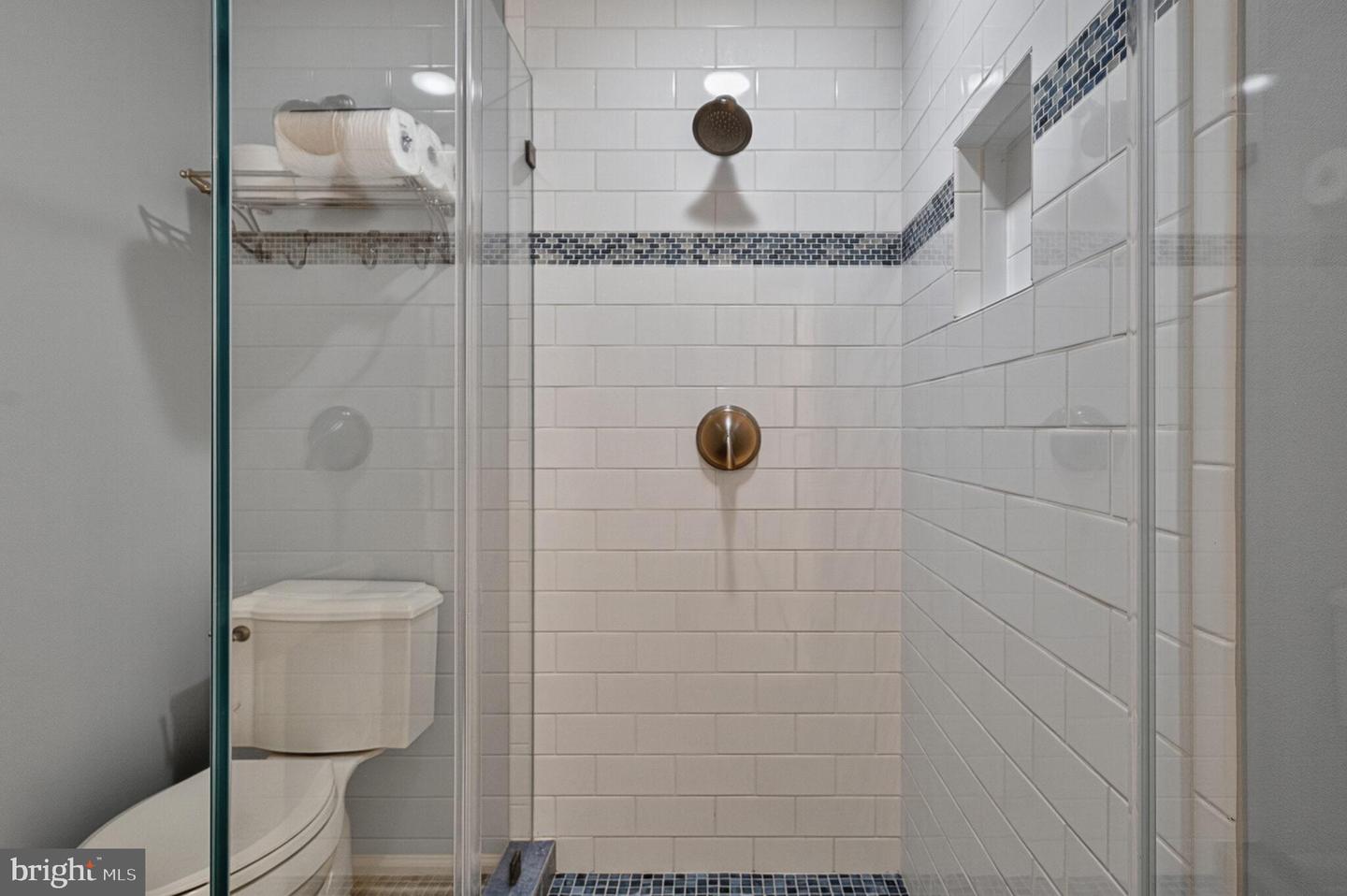 9717 RAMBLING RIDGE CT, FAIRFAX STATION, Virginia 22039, 5 Bedrooms Bedrooms, ,3 BathroomsBathrooms,Residential,For sale,9717 RAMBLING RIDGE CT,VAFX2257664 MLS # VAFX2257664
