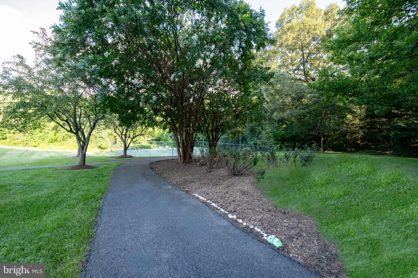 9717 RAMBLING RIDGE CT, FAIRFAX STATION, Virginia 22039, 5 Bedrooms Bedrooms, ,3 BathroomsBathrooms,Residential,For sale,9717 RAMBLING RIDGE CT,VAFX2257664 MLS # VAFX2257664