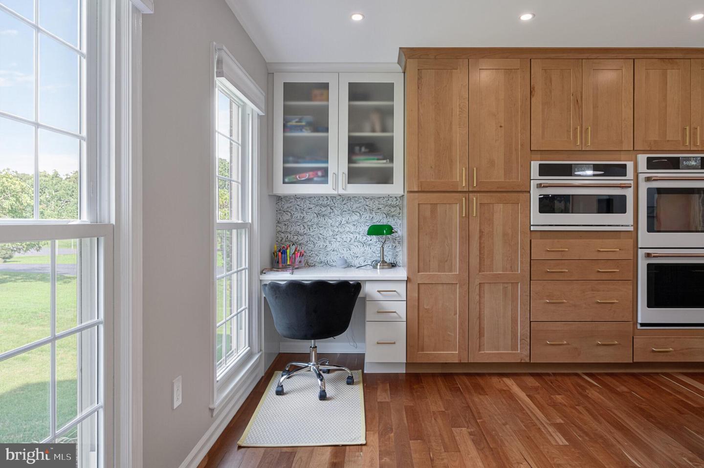 9717 RAMBLING RIDGE CT, FAIRFAX STATION, Virginia 22039, 5 Bedrooms Bedrooms, ,3 BathroomsBathrooms,Residential,For sale,9717 RAMBLING RIDGE CT,VAFX2257664 MLS # VAFX2257664
