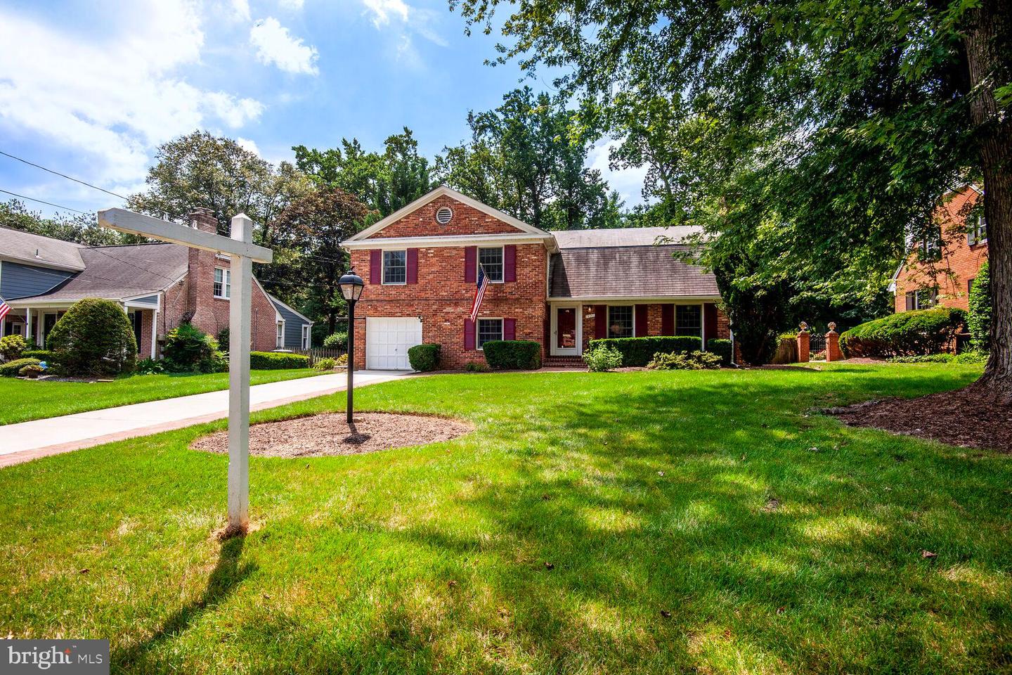 7401 VENICE ST, FALLS CHURCH, Virginia 22043, 4 Bedrooms Bedrooms, ,2 BathroomsBathrooms,Residential,For sale,7401 VENICE ST,VAFX2257696 MLS # VAFX2257696