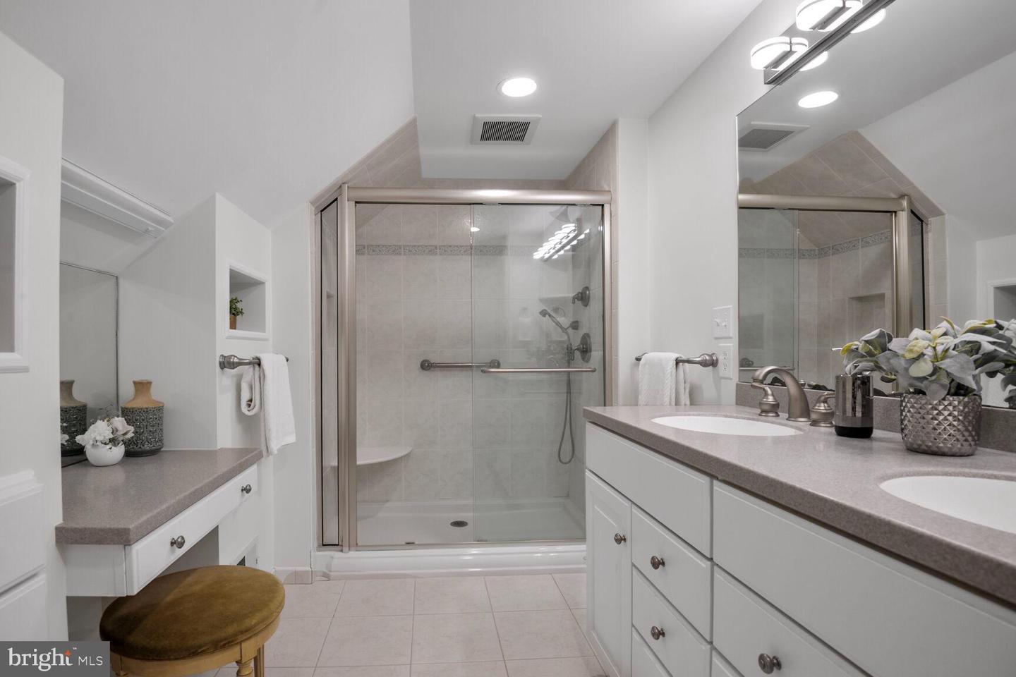 7401 VENICE ST, FALLS CHURCH, Virginia 22043, 4 Bedrooms Bedrooms, ,2 BathroomsBathrooms,Residential,For sale,7401 VENICE ST,VAFX2257696 MLS # VAFX2257696