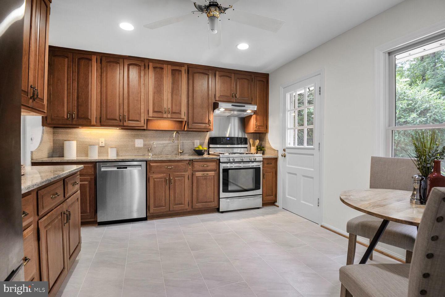 7401 VENICE ST, FALLS CHURCH, Virginia 22043, 4 Bedrooms Bedrooms, ,2 BathroomsBathrooms,Residential,For sale,7401 VENICE ST,VAFX2257696 MLS # VAFX2257696