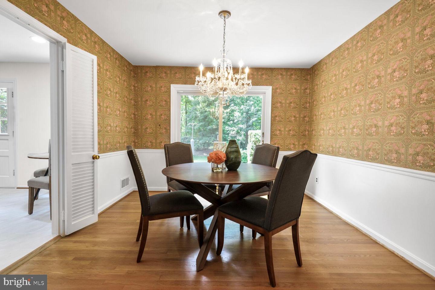 7401 VENICE ST, FALLS CHURCH, Virginia 22043, 4 Bedrooms Bedrooms, ,2 BathroomsBathrooms,Residential,For sale,7401 VENICE ST,VAFX2257696 MLS # VAFX2257696