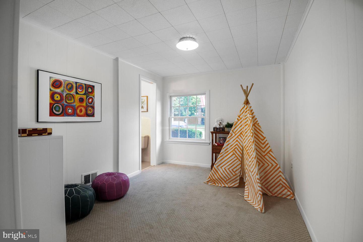 7401 VENICE ST, FALLS CHURCH, Virginia 22043, 4 Bedrooms Bedrooms, ,2 BathroomsBathrooms,Residential,For sale,7401 VENICE ST,VAFX2257696 MLS # VAFX2257696