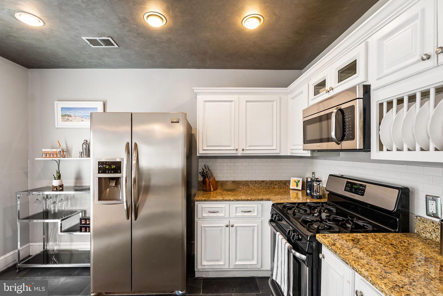 3009 OTIS ST NE, WASHINGTON, District Of Columbia 20018, 3 Bedrooms Bedrooms, ,3 BathroomsBathrooms,Residential,For sale,3009 OTIS ST NE,DCDC2212296 MLS # DCDC2212296