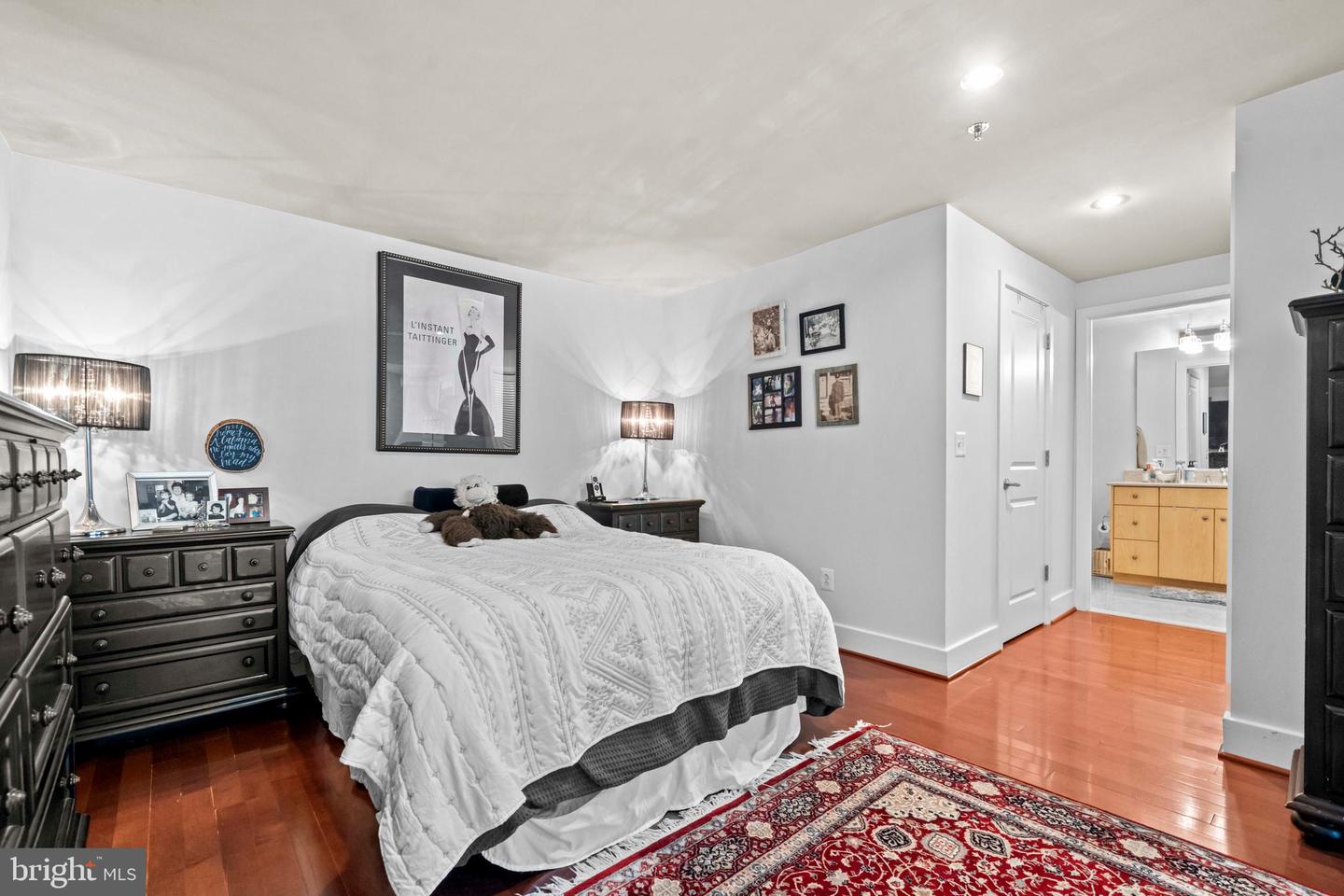 520 JOHN CARLYLE ST #108, ALEXANDRIA, Virginia 22314, 1 Bedroom Bedrooms, ,1 BathroomBathrooms,Residential,For sale,520 JOHN CARLYLE ST #108,VAAX2047910 MLS # VAAX2047910