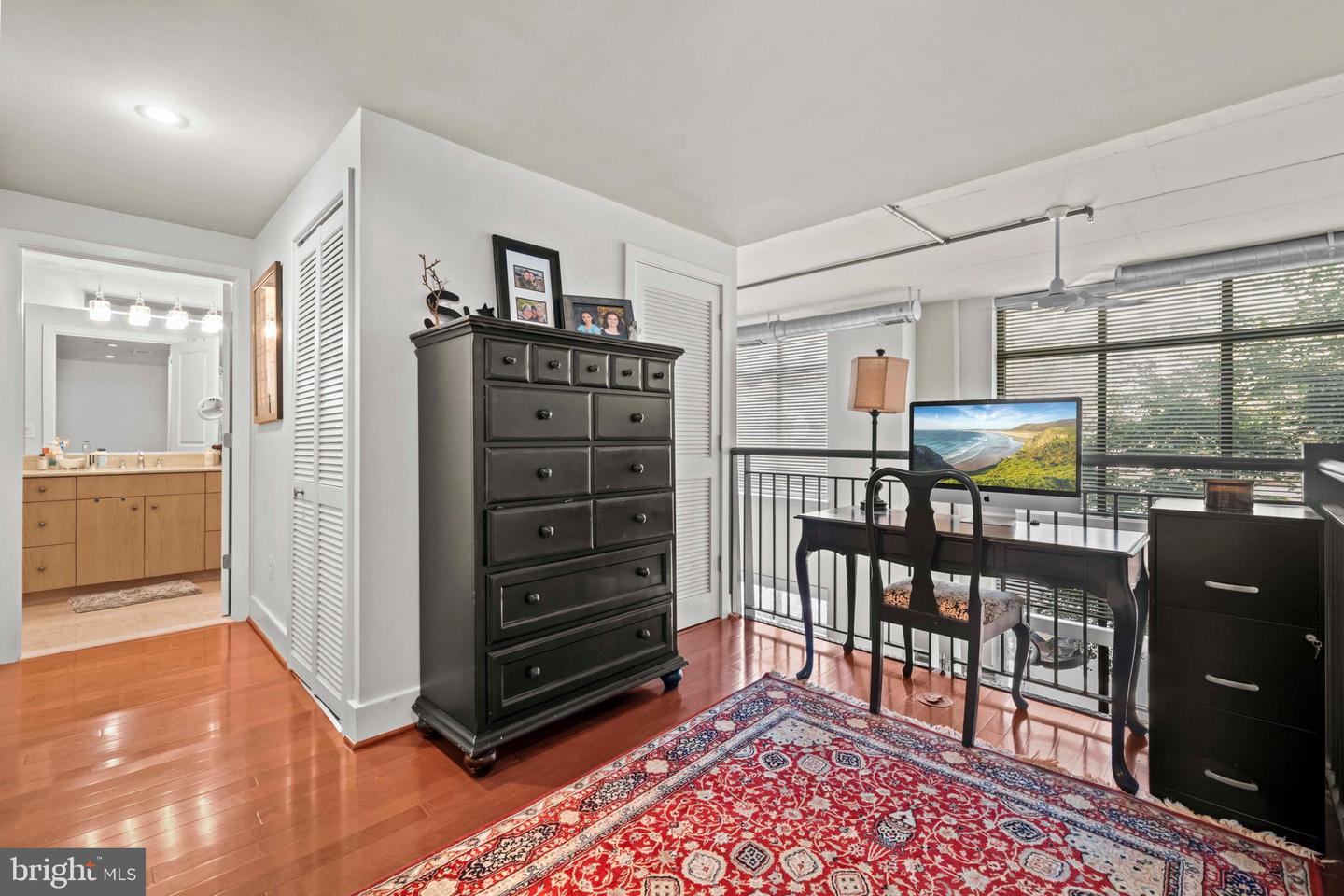 520 JOHN CARLYLE ST #108, ALEXANDRIA, Virginia 22314, 1 Bedroom Bedrooms, ,1 BathroomBathrooms,Residential,For sale,520 JOHN CARLYLE ST #108,VAAX2047910 MLS # VAAX2047910