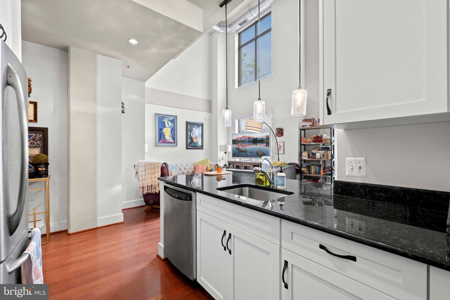 520 JOHN CARLYLE ST #108, ALEXANDRIA, Virginia 22314, 1 Bedroom Bedrooms, ,1 BathroomBathrooms,Residential,For sale,520 JOHN CARLYLE ST #108,VAAX2047910 MLS # VAAX2047910