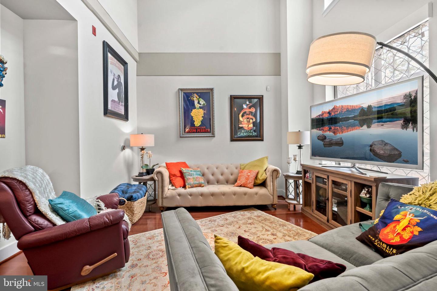 520 JOHN CARLYLE ST #108, ALEXANDRIA, Virginia 22314, 1 Bedroom Bedrooms, ,1 BathroomBathrooms,Residential,For sale,520 JOHN CARLYLE ST #108,VAAX2047910 MLS # VAAX2047910