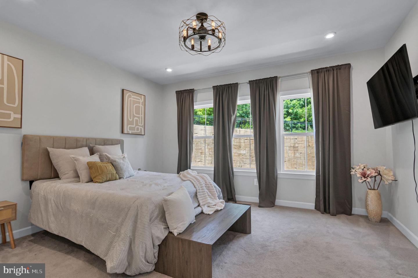 2820 HOKIE LN, ALEXANDRIA, Virginia 22306, 3 Bedrooms Bedrooms, 8 Rooms Rooms,2 BathroomsBathrooms,Residential,For sale,2820 HOKIE LN,VAFX2257886 MLS # VAFX2257886