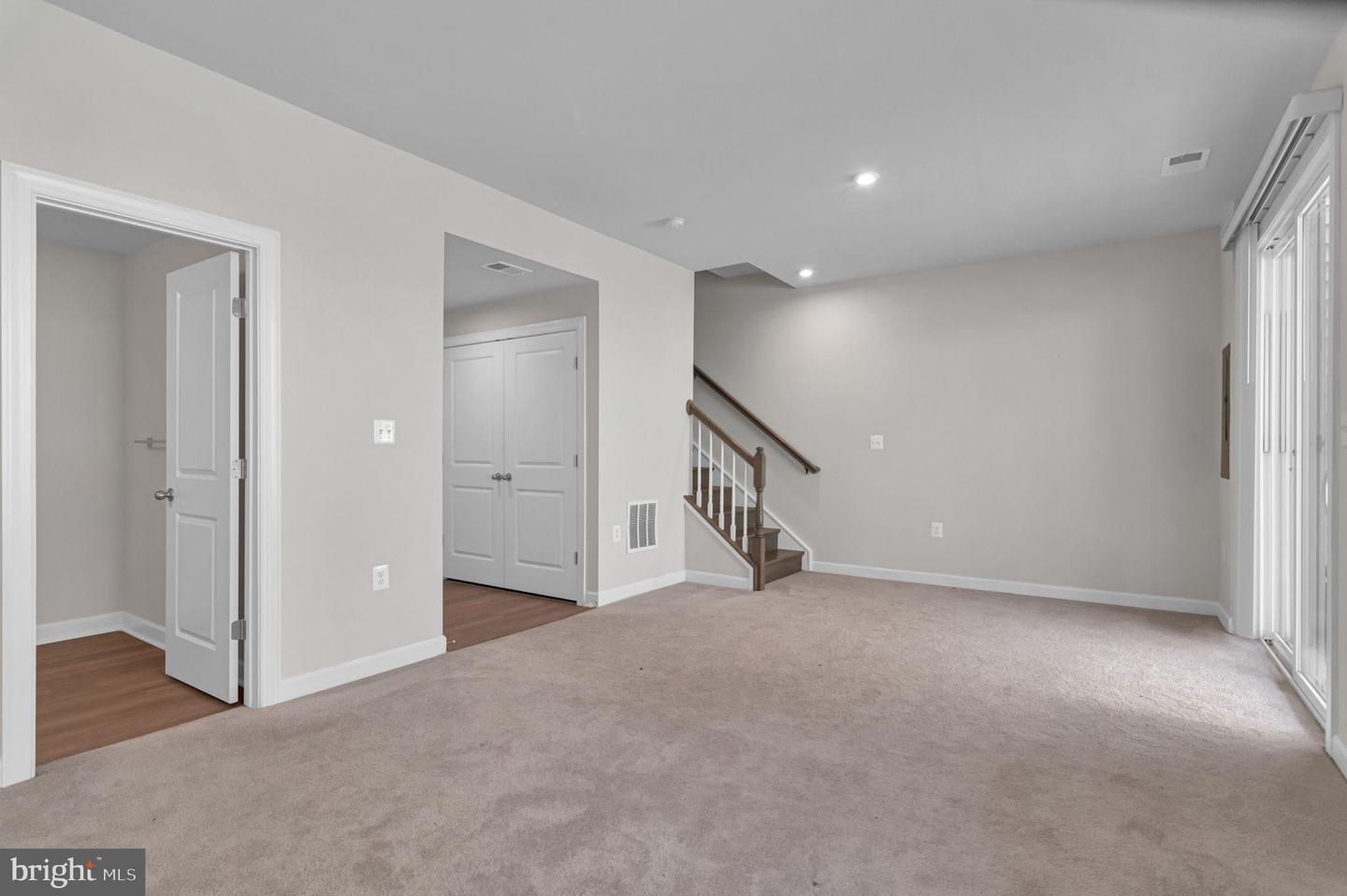 2820 HOKIE LN, ALEXANDRIA, Virginia 22306, 3 Bedrooms Bedrooms, 8 Rooms Rooms,2 BathroomsBathrooms,Residential,For sale,2820 HOKIE LN,VAFX2257886 MLS # VAFX2257886