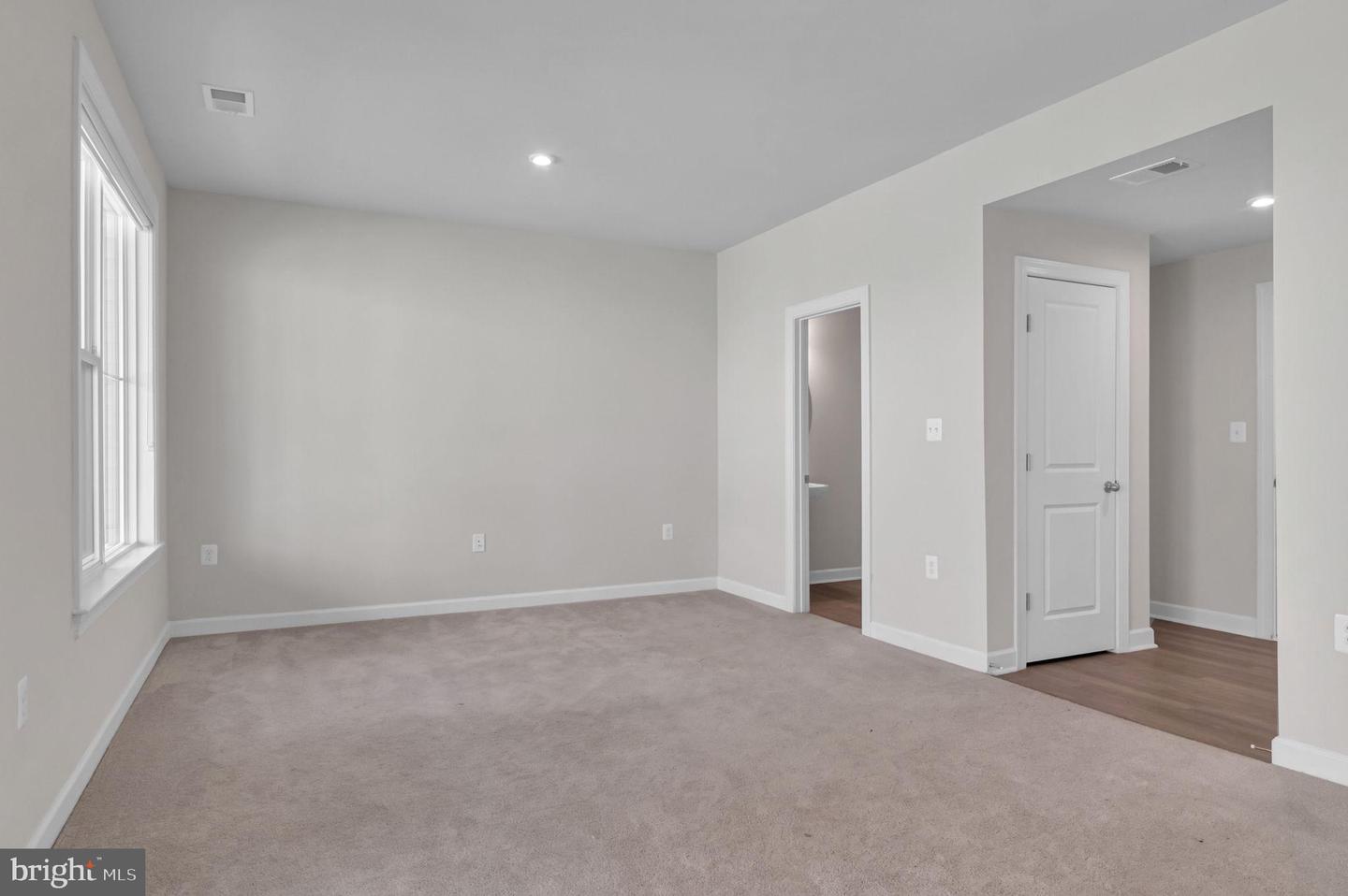 2820 HOKIE LN, ALEXANDRIA, Virginia 22306, 3 Bedrooms Bedrooms, 8 Rooms Rooms,2 BathroomsBathrooms,Residential,For sale,2820 HOKIE LN,VAFX2257886 MLS # VAFX2257886