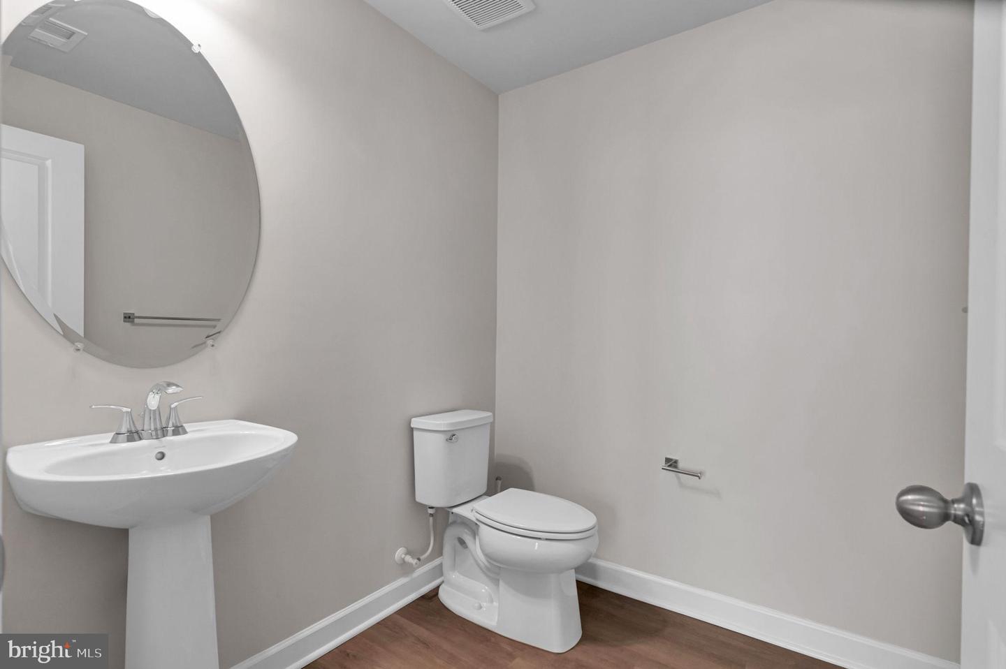 2820 HOKIE LN, ALEXANDRIA, Virginia 22306, 3 Bedrooms Bedrooms, 8 Rooms Rooms,2 BathroomsBathrooms,Residential,For sale,2820 HOKIE LN,VAFX2257886 MLS # VAFX2257886